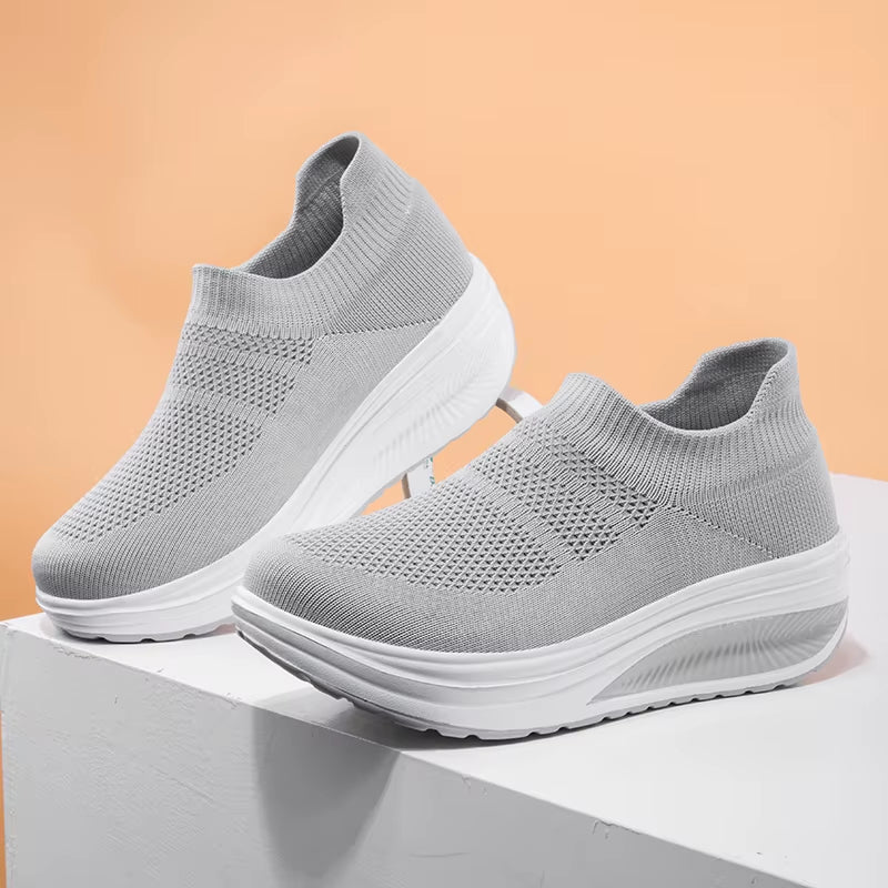 Women Shoes Summer Flying Weave Sneakers Super Light Comfortable Vulcanized Shoes Female Mesh Breathable Sneakers Women Shoes